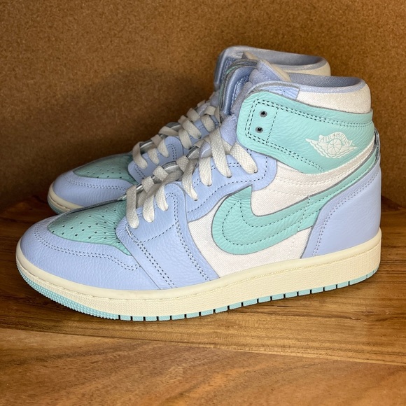 Jordan 1
High MM
NWOT - Picture 4 of 8